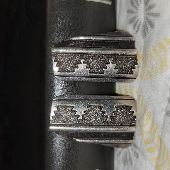 Vintage Navajo Signed Clip Earrings Tommy Singer RARE FIND - Picture 1 of 7